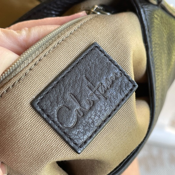 Soft black pebbled leather Cole Hahn shoulder bag - Picture 5 of 6